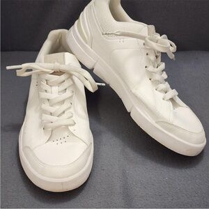 On Cloud Roger Court Sneakers
